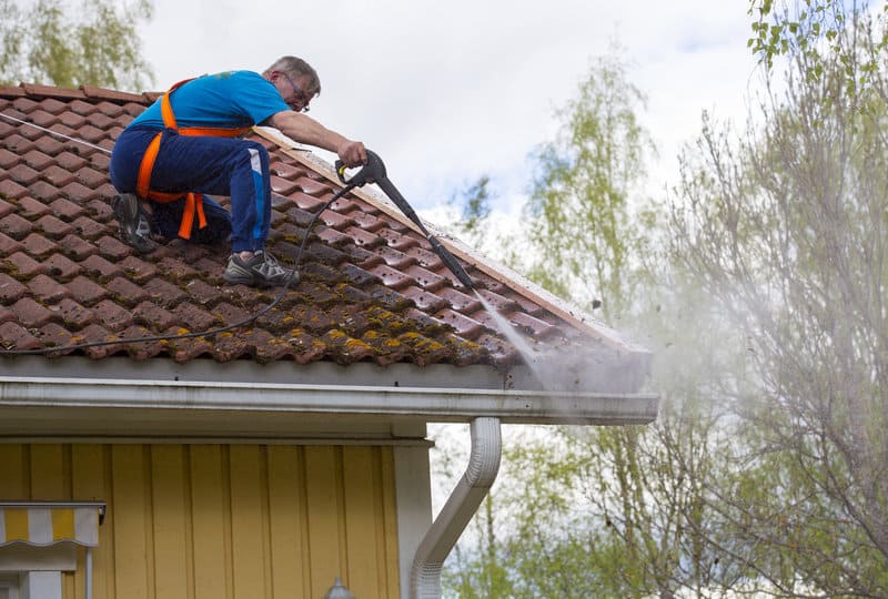 Roof Cleaning in Chesapeake VA