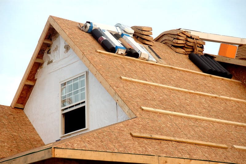 5 reasons youre experiencing roofing project delays